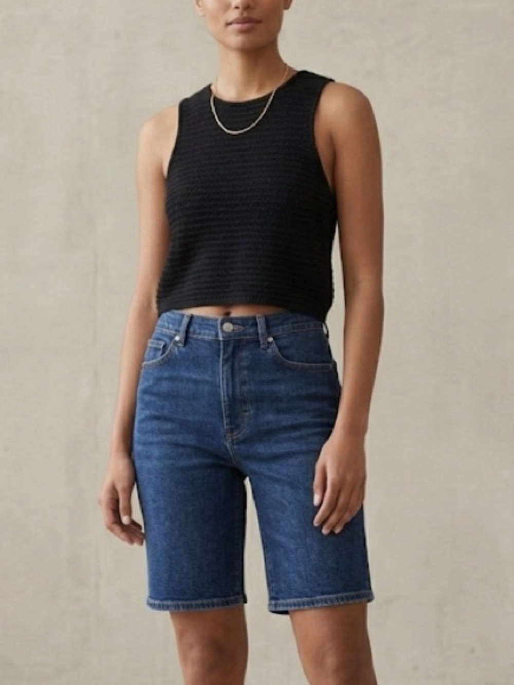 Oak + Fort Black Ribbed Knit Semi-Cropped Tank Top Size Large - Picture 4 of 10